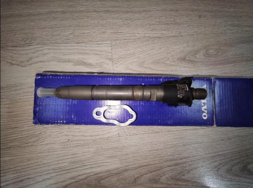 INJEKTOR VOLVO S60 V60 XC60 31272690 INJEKTOR VOLVO S60 V60 XC60 31272690