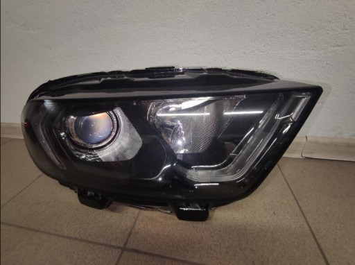 LAMPA FAR PREDNJA STRANA FORD ECOSPORT REDIZAJN XENON LED