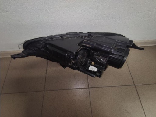 LAMPA FAR PREDNJA STRANA FORD ECOSPORT REDIZAJN XENON LED