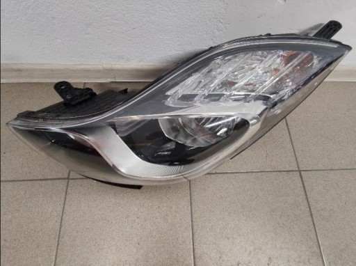 LAMPA FAR PREDNJA STRANA HYUNDAI IX20 92101-1KXXX 9PIN
