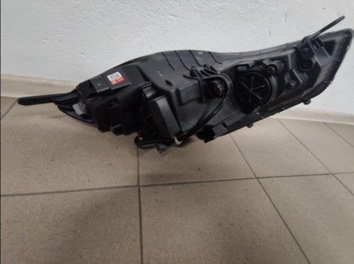 LAMPA FAR PREDNJA STRANA HYUNDAI IX20 92101-1KXXX 9PIN