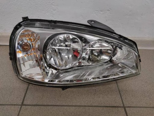 LAMPA FAR PREDNJA STRANA LADA NIVA SAMARA LAMPA FAR PREDNJA STRANA LADA NIVA SAMARA