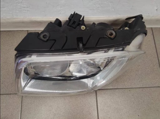 LAMPA FAR PREDNJA STRANA VW PASSAT B5 REDIZAJN 01-05