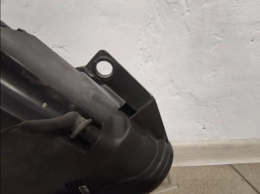 LAMPA FAR PREDNJA STRANA VW PASSAT B5 REDIZAJN 01-05