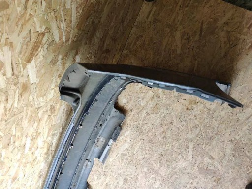 BRANIK ZADNJA STRANA STRANANY VOLVO XC90 II 31690642 4 SENZOR
