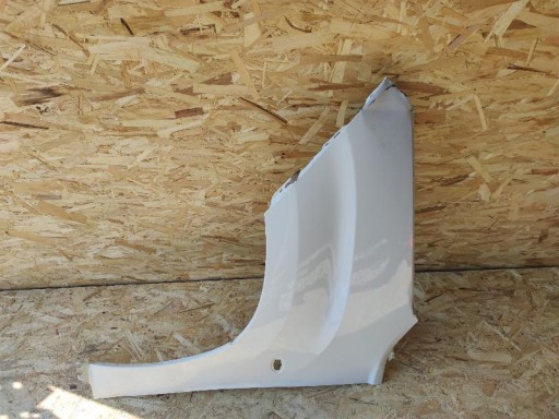 BLATOBRAN PREDNJA STRANA PEUGEOT PARTNER IV BERLINGO