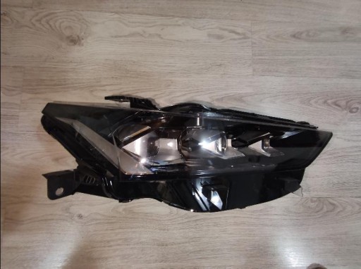 LAMPA FAR PREDNJA STRANA CITROEN DS4 CROSBACK MATRIX