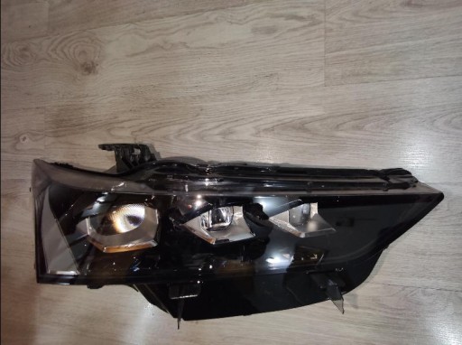 LAMPA FAR PREDNJA STRANA CITROEN DS4 CROSBACK MATRIX