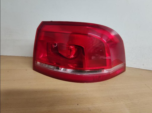 LAMPA FAR ZADNJA  ZADNJI VW PASSAT B7 KARAVAN 3AF945 L+D