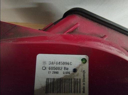 LAMPA FAR ZADNJA  ZADNJI VW PASSAT B7 KARAVAN 3AF945 L+D