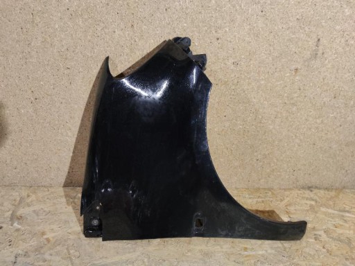 BLATOBRAN PREDNJA STRANA SMART FORTWO III A4538810201