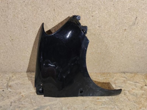BLATOBRAN PREDNJA STRANA SMART FORTWO III A4538810201