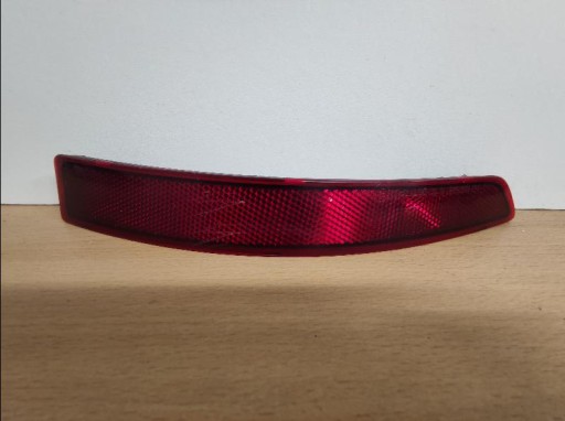 LAMPA FAR MAČJE OKO (KATADIOPTER) ZADNJA STRANA BRANIKA VW JETTA 5C6 5C6945105B