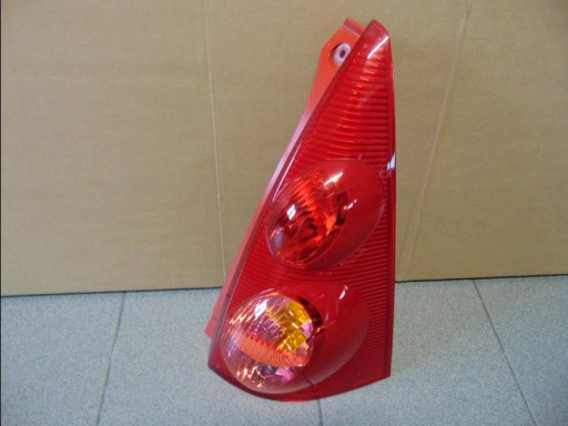 LAMPA FAR ZADNJA  STRANA PEUGEOT 107 DESNA