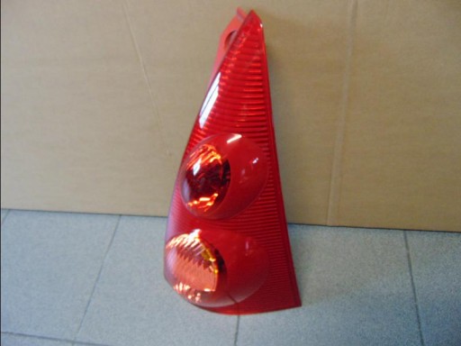 LAMPA FAR ZADNJA  STRANA PEUGEOT 107 DESNA