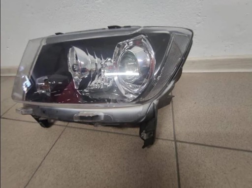 LAMPA FAR PREDNJA STRANA JEEP COMPASS MK OBICNI TAMNA