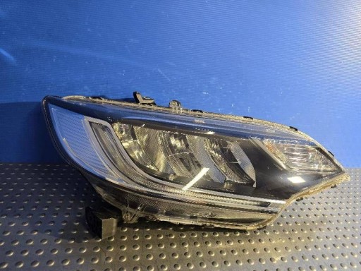 HONDA JAZZ IV REDIZAJN 15- W3678 FULL LED LAMPA FAR PREDNJA STRANA DESNA ODLIČNO STANJE