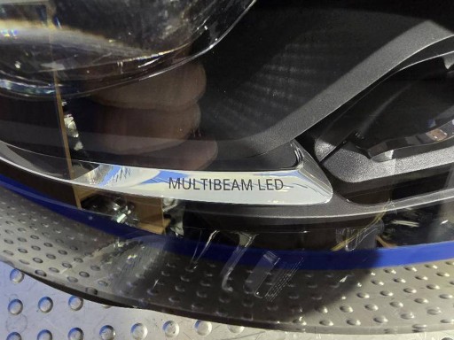 MERCEDES-BENZ E W213 REDIZAJN MULTIBEAM A2139061605 LAMPA FAR PREDNJA STRANA DESNA