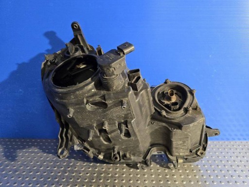 MERCEDES-BENZ E W211 A211 02-06 LEČA LAMPA FAR PREDNJA STRANA LIJEVA MERCEDES-BENZ E W211 A211 02-06 LEČA LAMPA FAR PREDNJA STRANA LIJEVA