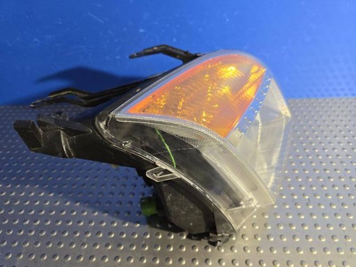 FORD FUSION REDIZAJN 05-12 24689800 LAMPA FAR PREDNJA STRANA DESNA