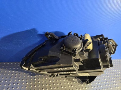 MERCEDES-BENZ B W245 05- A1698207861 LAMPA FAR PREDNJA STRANA DESNA LEČA