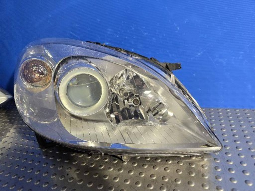 MERCEDES-BENZ B W245 05- A1698207861 LAMPA FAR PREDNJA STRANA DESNA LEČA