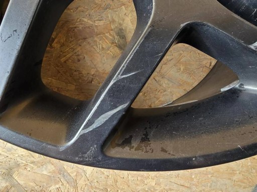 LAND ROVER RANGE SPORT L494 DK6M-1007-AA FELGA ALUMINIJSKA LAND ROVER RANGE SPORT L494 DK6M-1007-AA FELGA ALUMINIJSKA