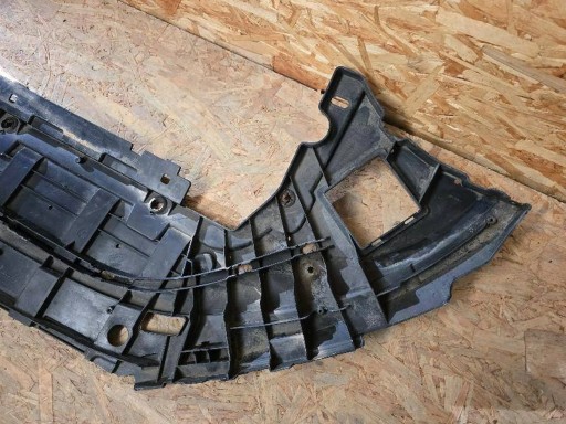 VOLVO V40 II 13- 31455220 POKLOPAC ISPOD BRANIK BRANIKA PREDNJA STRANA