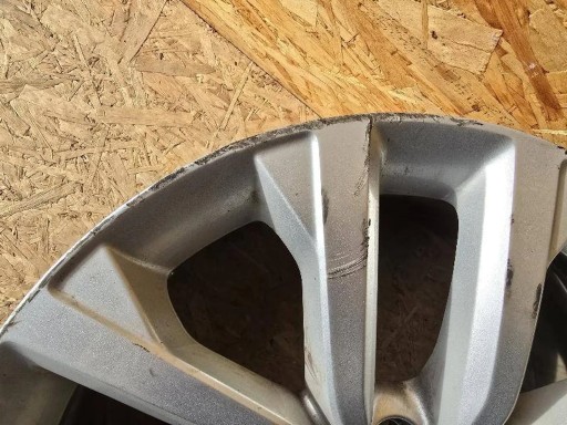 LAND ROVER DISCOVERY V 5 MY42-1007-CA FELGA ALUMINIJSKA 9.5JX21 EH2+ ET49 LAND ROVER DISCOVERY V 5 MY42-1007-CA FELGA ALUMINIJSKA 9.5JX21 EH2+ ET49