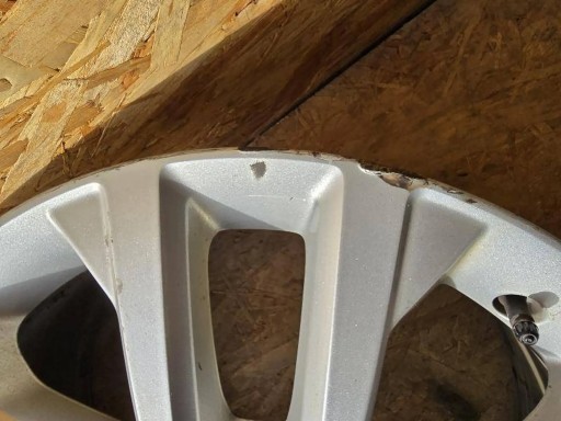 LAND ROVER DISCOVERY V 5 MY42-1007-CA FELGA ALUMINIJSKA 9.5JX21 EH2+ ET49 LAND ROVER DISCOVERY V 5 MY42-1007-CA FELGA ALUMINIJSKA 9.5JX21 EH2+ ET49