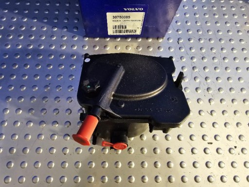 VOLVO S40 II V50 30750085 FILTER GORIVA ORIGINAL