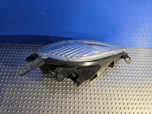 FIAT GRANDE PUNTO LAMPA FAR PREDNJA STRANA LIJEVA