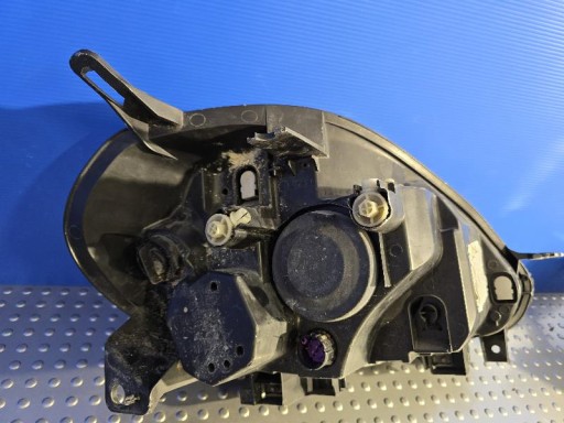 FIAT GRANDE PUNTO EVO SIVA LAMPA FAR PREDNJA STRANA LIJEVA