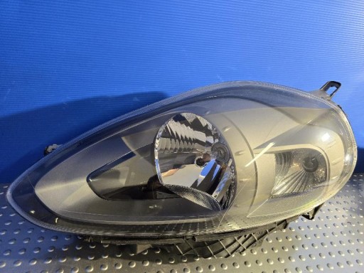 FIAT GRANDE PUNTO EVO SIVA LAMPA FAR PREDNJA STRANA LIJEVA