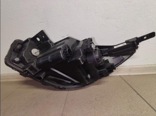 KIA RIO IV 17- OBIČNA 92102-H8 LAMPA FAR PREDNJA STRANA DESNA