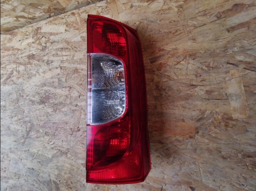 LAMPA FAR ZADNJA  STRANA FIAT FIORINO BIPPER NEMO QUBO