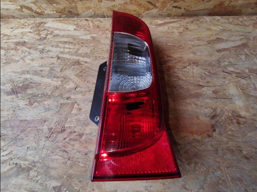 LAMPA FAR ZADNJA  STRANA FIAT FIORINO BIPPER NEMO QUBO