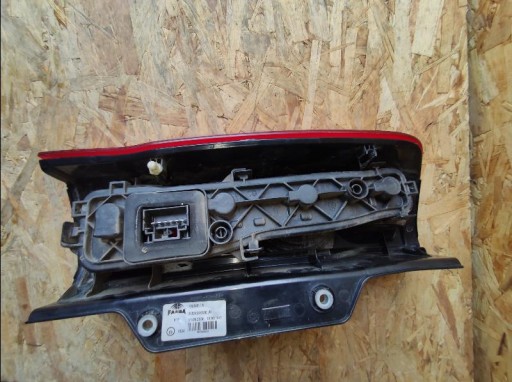LAMPA FAR ZADNJA  STRANA FIAT FIORINO BIPPER NEMO QUBO