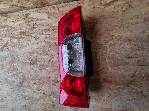 LAMPA FAR ZADNJA  STRANA FIAT FIORINO BIPPER NEMO QUBO