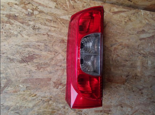 LAMPA FAR ZADNJA  STRANA FIAT FIORINO BIPPER NEMO QUBO