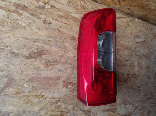 LAMPA FAR ZADNJA  STRANA FIAT FIORINO BIPPER NEMO QUBO