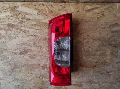 LAMPA FAR ZADNJA  STRANA FIAT FIORINO BIPPER NEMO QUBO