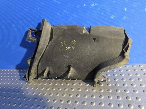 VOLAN ZRAKA POKLOPAC HLADNJAKA DESNA STRANA JAGUAR XF X260 GX6M-17E762-A