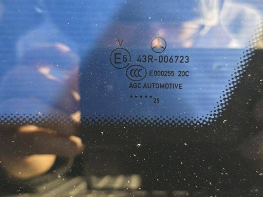 STAKLO BOČNI ZADNJA  ZADNJI STRANA DESNA MERCEDES-BENZ C W205 GODINA 25 A2056707200