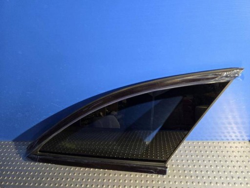 STAKLO BOČNI ZADNJA  ZADNJI STRANA DESNA MERCEDES-BENZ C W205 GODINA 25 A2056707200