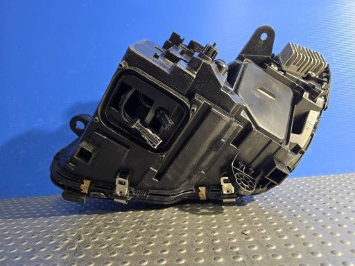 LAMPA FAR PREDNJA STRANA DESNA MERCEDES-BENZ C W205 FULL LED 14- A2059062604