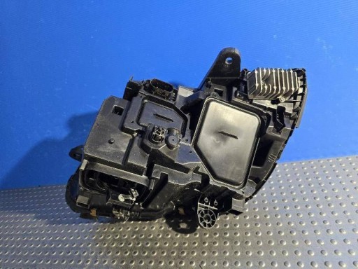 LAMPA FAR PREDNJA STRANA DESNA MERCEDES-BENZ C W205 FULL LED 14- A2059062604