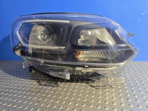 LAMPA FAR PREDNJA STRANA DESNA CITROEN JUMPY III ZAFIRA XENON 9847733980 LAMPA FAR PREDNJA STRANA DESNA CITROEN JUMPY III ZAFIRA XENON 9847733980