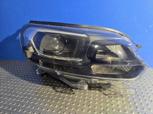 LAMPA FAR PREDNJA STRANA DESNA CITROEN JUMPY III ZAFIRA XENON 9847733980 LAMPA FAR PREDNJA STRANA DESNA CITROEN JUMPY III ZAFIRA XENON 9847733980