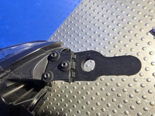 LAMPA FAR PREDNJA STRANA DESNA CITROEN JUMPY III ZAFIRA XENON 9847733980 LAMPA FAR PREDNJA STRANA DESNA CITROEN JUMPY III ZAFIRA XENON 9847733980